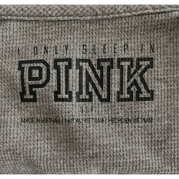 Victoria's Secret Pink Gray Sleep Shirt Waffle Style Long Sleeve Dog Logo SM - Picture 6 of 6